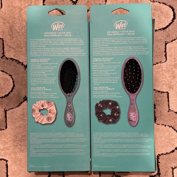 Tim Burton Nightmare before Christmas brush NEW Wet Brush set scrunchy Disney - Picture 2 of 2